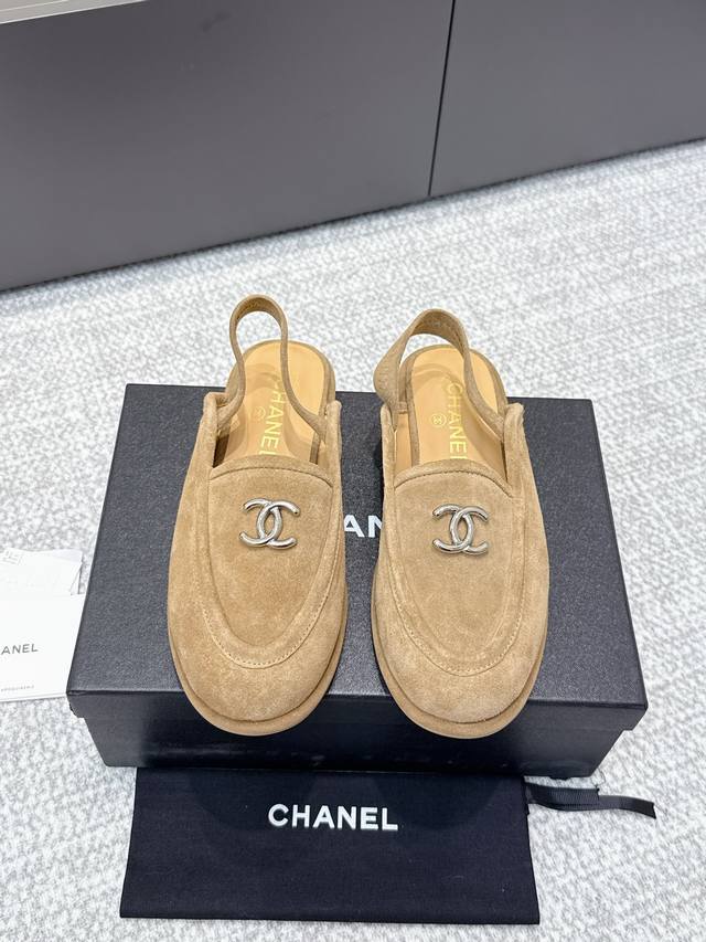 High-quality Chanel Fall/Winter closed-toe shoes (retailer quality). I was insta