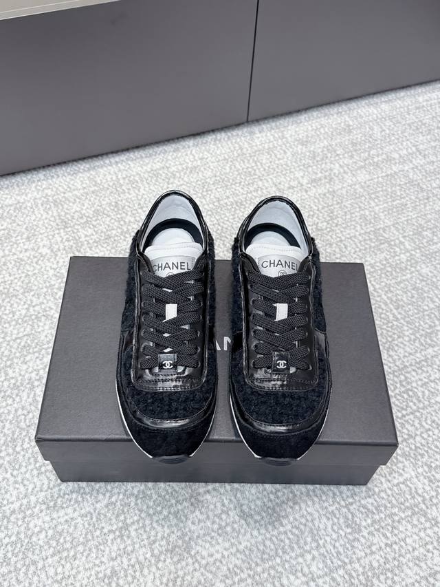 High-quality Chanel 25 New Panda Sneakers/Casual Shoes (Retailer Item). These ar