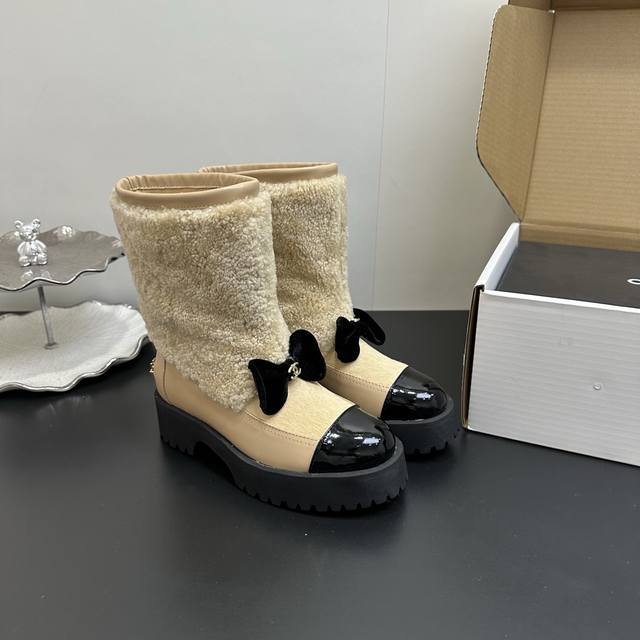Chanel Fall/Winter Classic Short Boots with Sheepskin and Lambskin Trim, Platfor