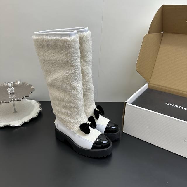 Chanel Fall/Winter Classic Style Patchwork Wool and Lambskin High-Top Platform S