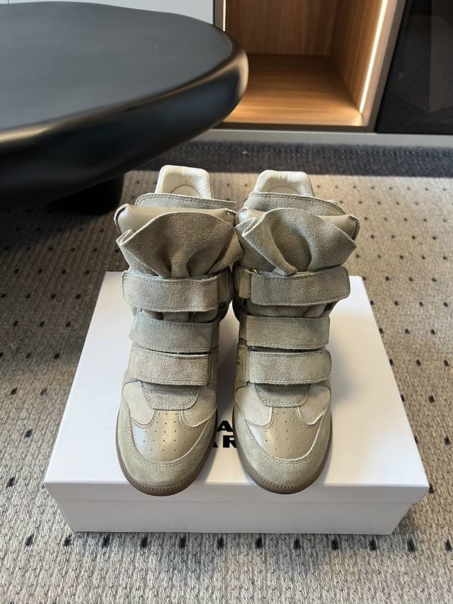 Isabel Maran* Isabel's 25th Fall/Winter New Arrival! Highly recommended by Insta Isabel Maran* Isabel's 25th Fall/Winter New Arrival! Highly recommended by Insta