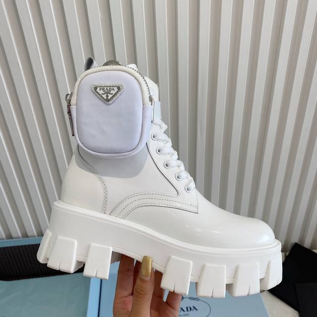 Top-tier factory quality, Sss releases Prada's latest bag, ankle boot, and platf
