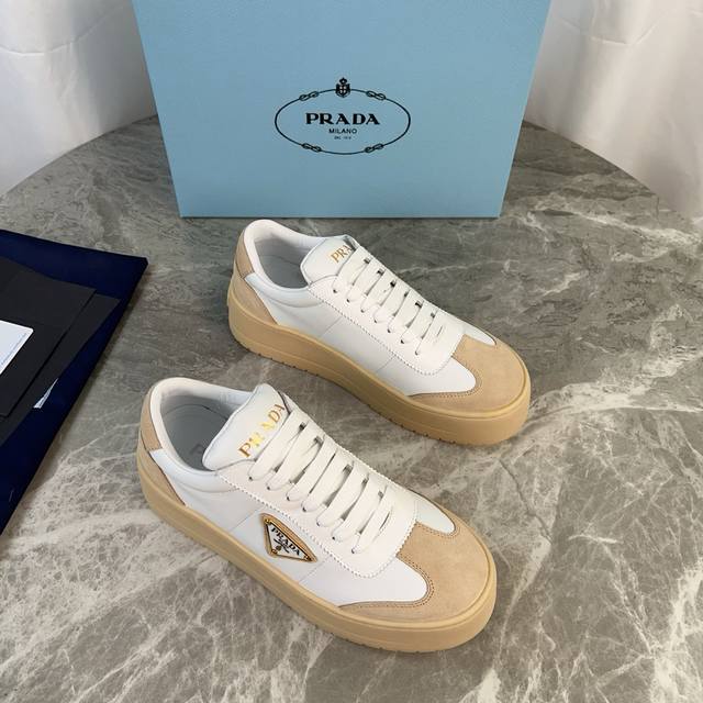 Latest P brand model. Outer: Imported custom top-grain cowhide + suede. Lining: