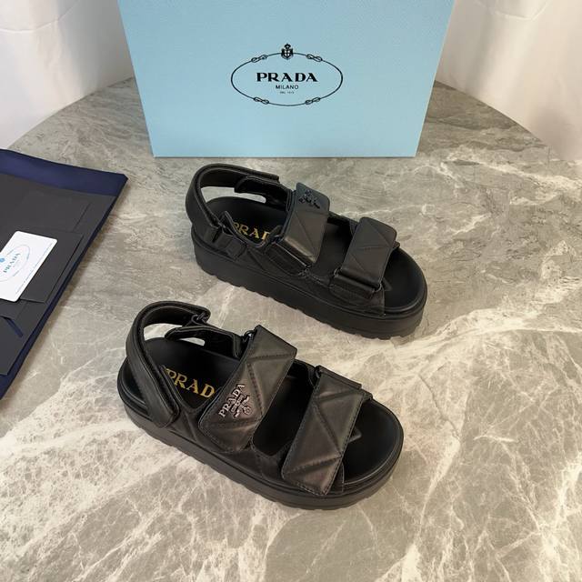 Latest P brand model. Outer: Imported sheepskin. Lining: Extra soft mixed sheeps