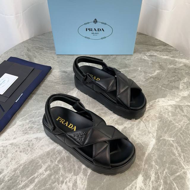 Latest P brand model. Outer: Imported sheepskin. Lining: Extra soft mixed sheeps