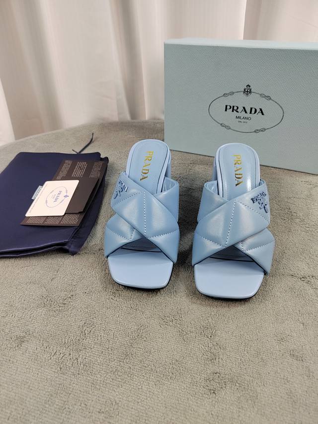 Prada Top Quality Upper: Original mixed sheepskin with embroidered original hard