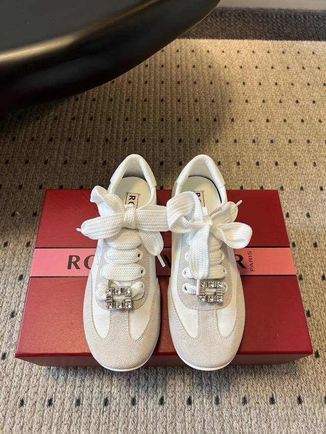 Roger Vivie* 25Ss New German Training Casual Shoes Comfort-conscious girls must