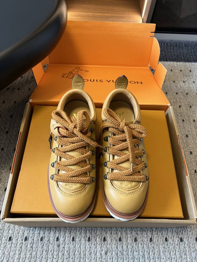 Louis Vuiteeo* Louis Vuitton Lace-up Platform Loafers, Newest Style, Couple/Unis