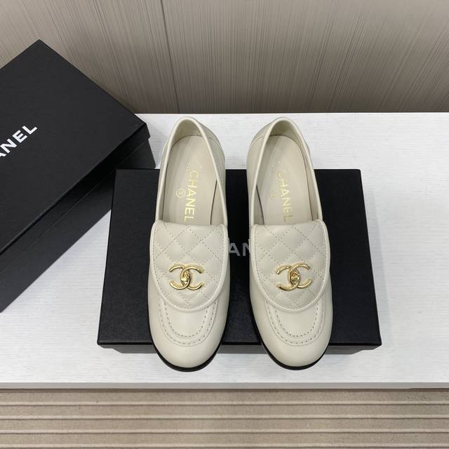 Factory Price P Chanel 24Ss Autumn/Winter High-End Custom Loafers - A Century-Ol