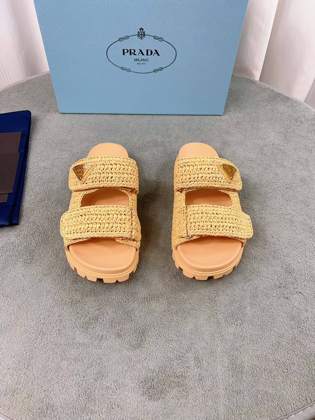 Latest Prada model. Upper: Original custom raffia leather. Lining: Imported mixe Latest Prada model. Upper: Original custom raffia leather. Lining: Imported mixe