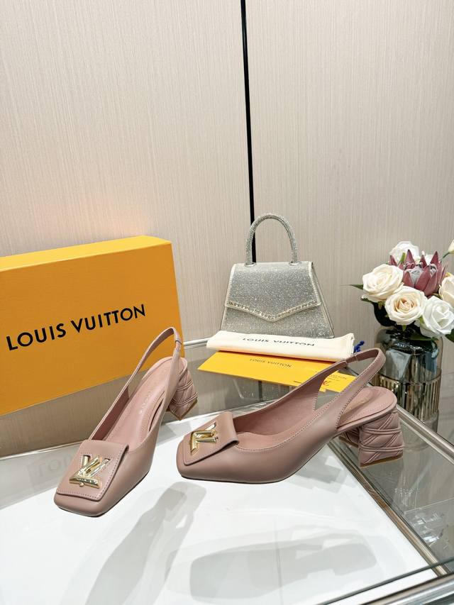 Latest L brand spring/summer collection, latest runway and official website seri