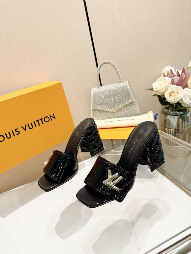 Latest L brand spring/summer collection, latest runway and official website seri