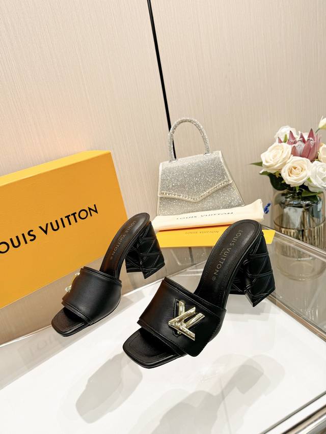 Latest L brand spring/summer collection, latest runway and official website seri