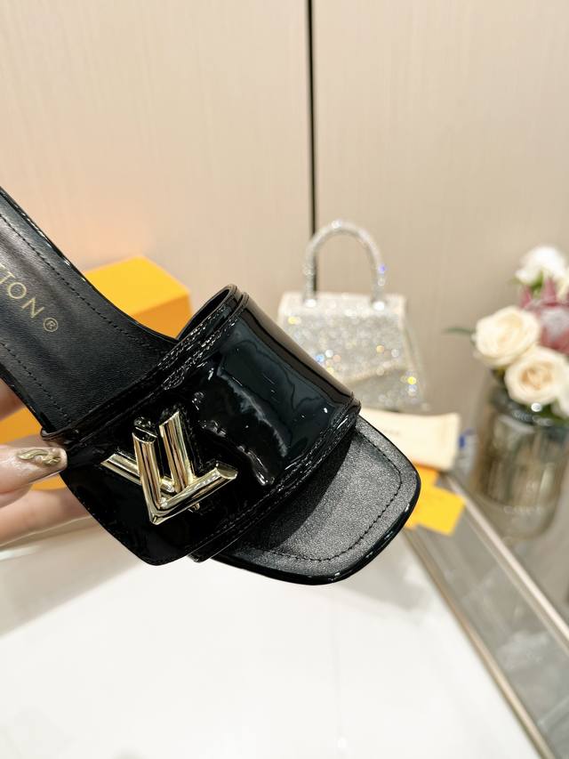 Latest L brand spring/summer collection, latest runway and official website seri