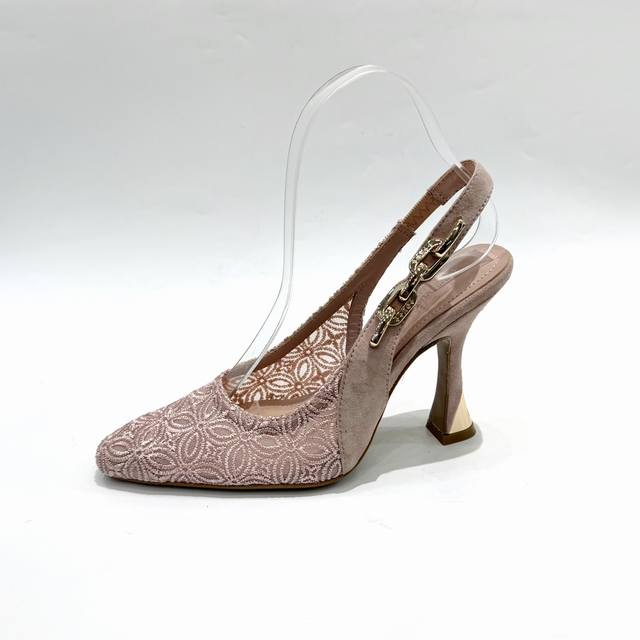 Latest L's brand runway style open-toe sandals, updated synchronously with the o