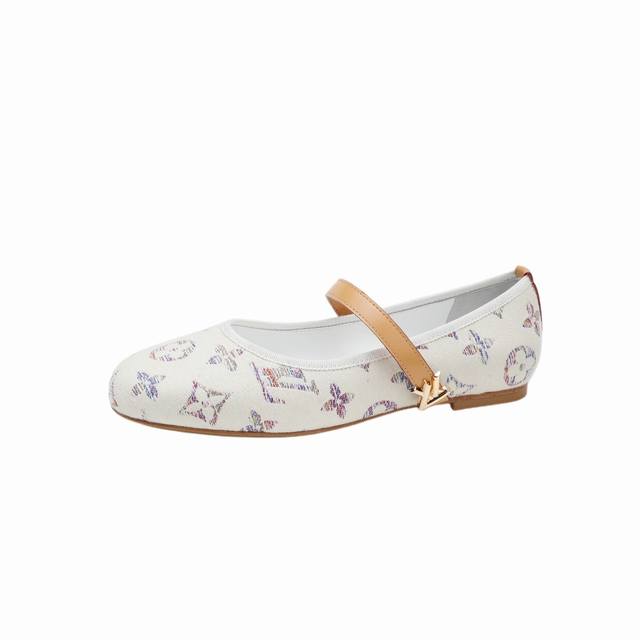 Latest L brand runway style all-season shoes, updated synchronously with the off