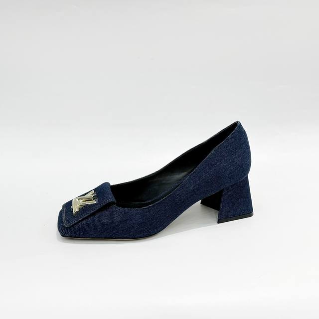 Latest L brand early spring collection, latest runway and official website serie