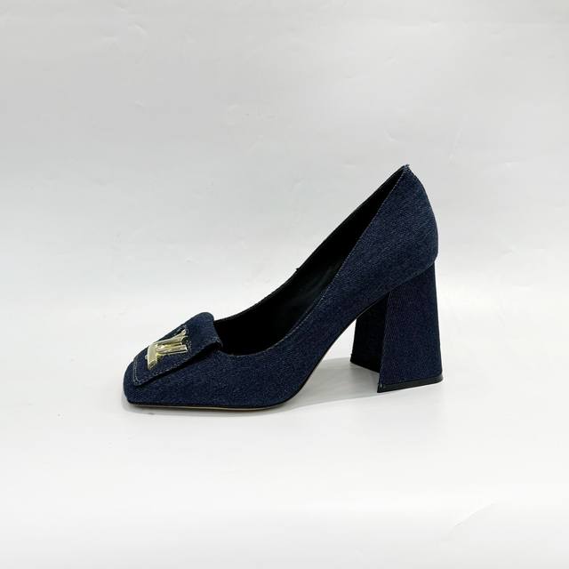 Latest L brand early spring collection, latest runway and official website serie