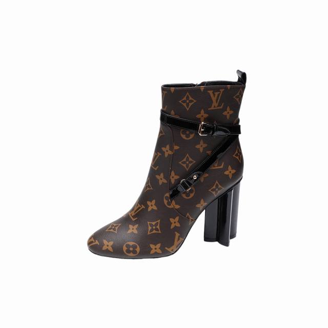 Latest LV Fall/Winter runway collection 6-inch ankle boots, updated simultaneous