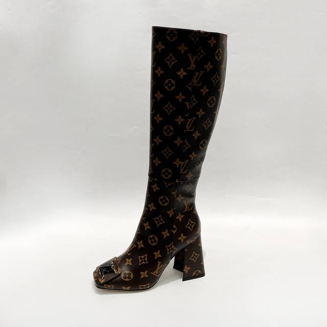 Latest L brand autumn/winter runway boots, latest official website series, updat