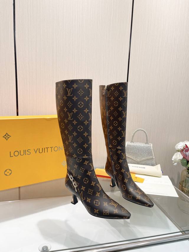Latest LV official website series runway style 16-inch long boots, updated simul
