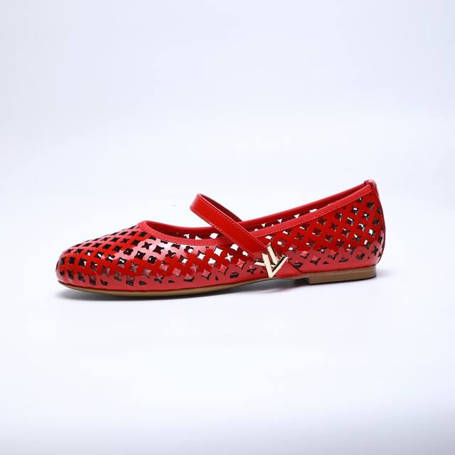 2025 Latest L Brand Runway Style All-Season Shoes, Updated Synchronized with Off