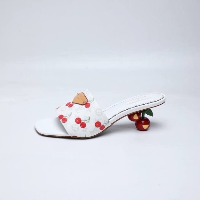 High-quality Louis Vuitton 2025 official website collection, sourced directly fr