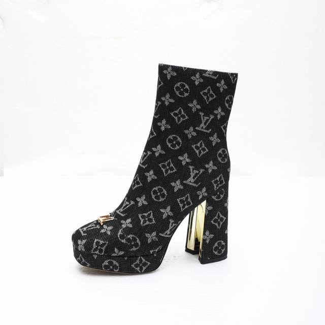 2025 Latest L Brand Autumn/Winter Runway 6-inch Platform Ankle Boots, Official W