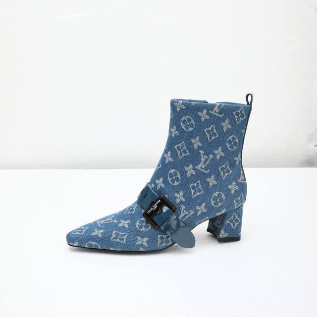 2025 Latest LV Autumn/Winter 6-inch Ankle Boots, Updated Simultaneously with Off