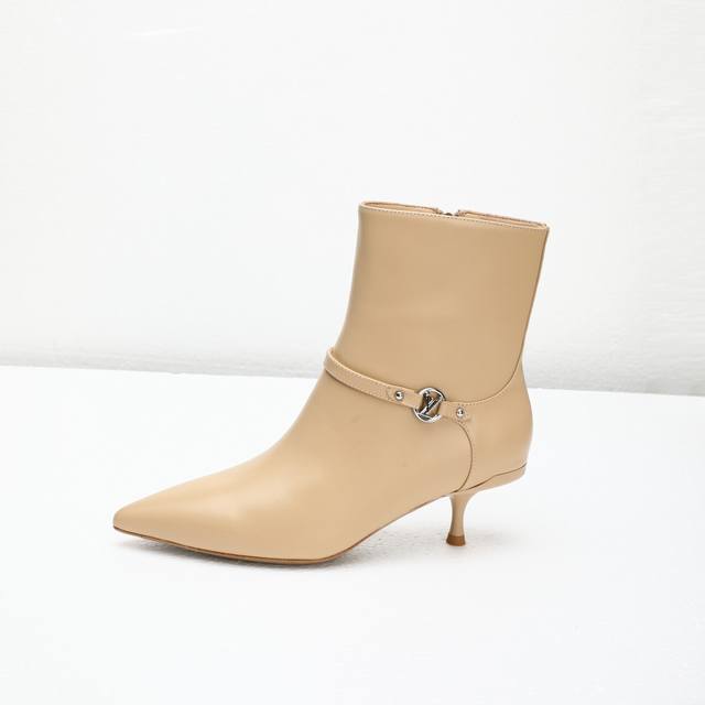 High-quality Louis Vuitton 2025 Autumn/Winter ankle boots! Perfect last, factory