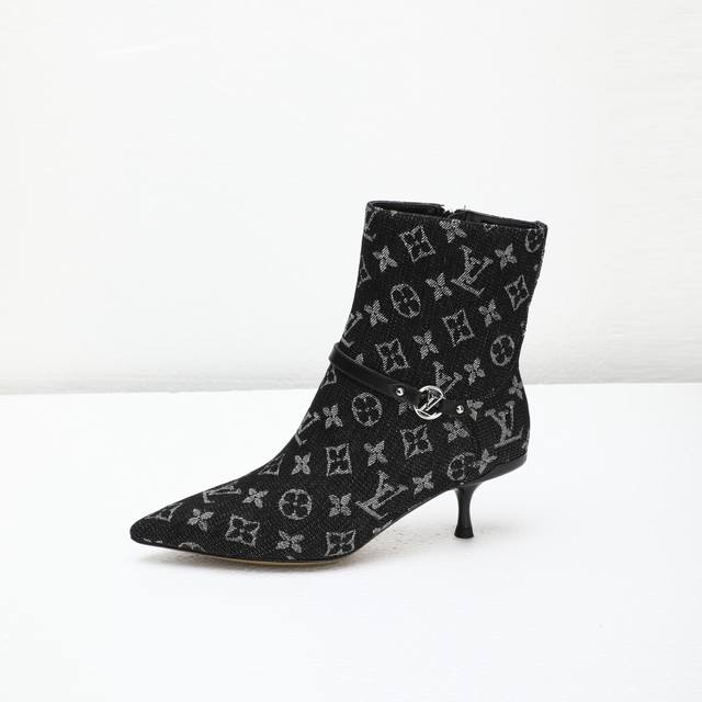 High-quality Louis Vuitton 2025 Autumn/Winter Ankle Boots! Perfect last, factory