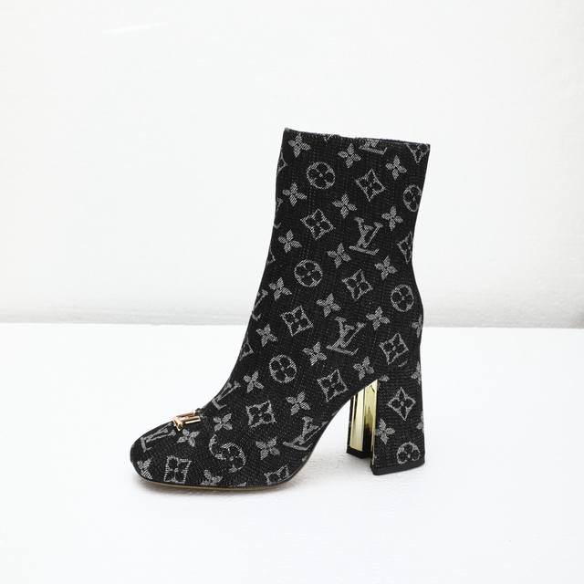 2025 Latest L Brand Autumn/Winter Runway 6-inch Ankle Boots, Official Website Se