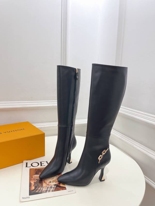 Louis Vuitton 25 2025 Autumn/Winter New Top-Tier Version The latest square-toe m