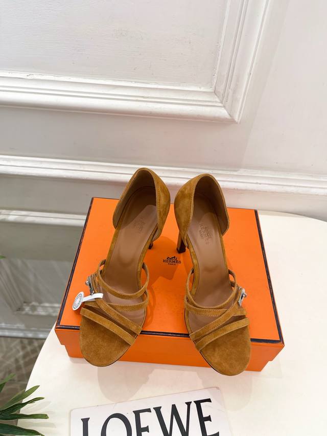 Hermes 25 2025 Autumn/Winter New Arrival Classic Kelly Buckle Lipstick High-Heel