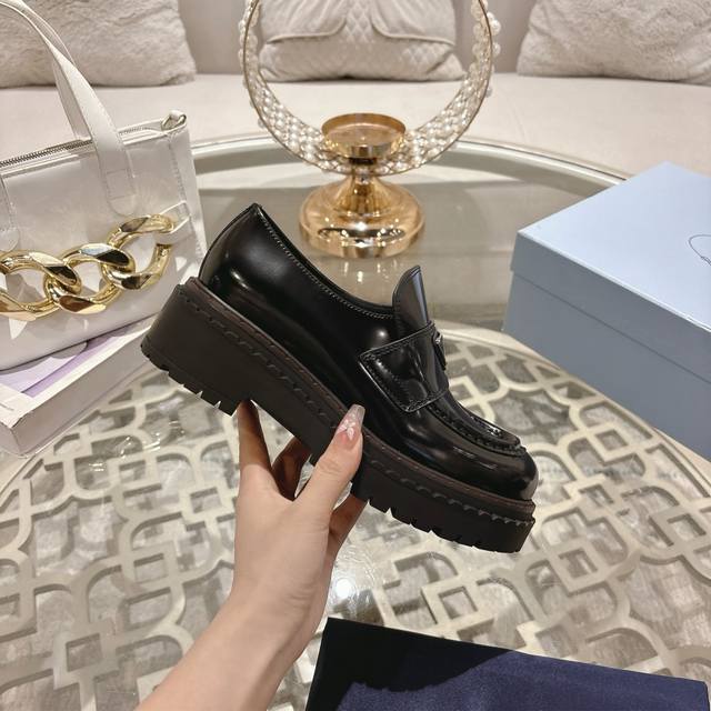 Men's +10 Prada Couple Style Prada Loafers Top Version Height-Increasing Leather