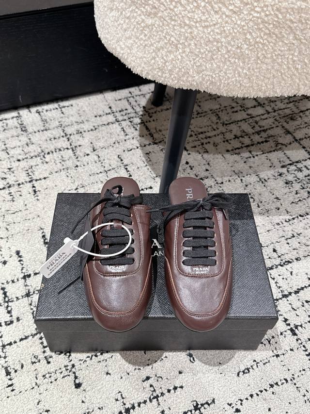 High-quality Prada 25 (latest runway casual running shoe) - This running shoe, r