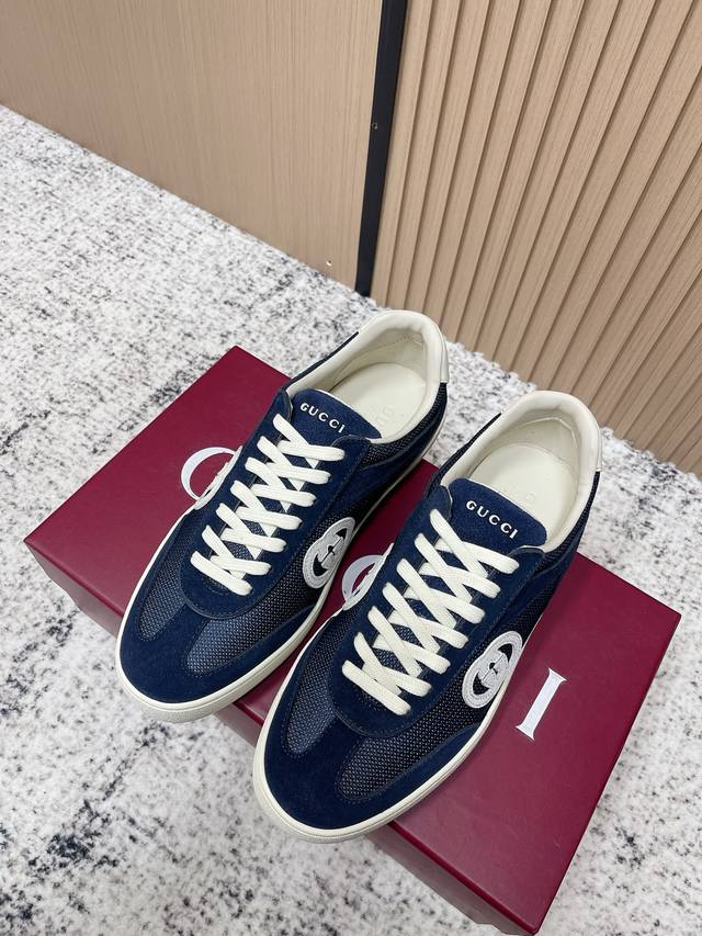 Top-tier version: Gucci latest double G couple casual sports shoes, German train