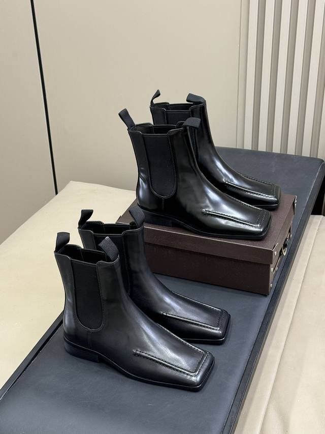 Alaia 2025 Autumn/Winter New Square Toe Chunky Heel Ankle Boots/High Boots (Reta