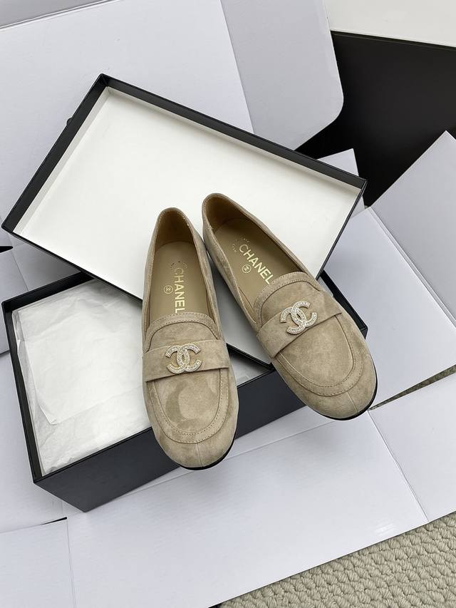 High-quality Chanel 25Ss loafers, perfect for autumn and winter. A must-have fro