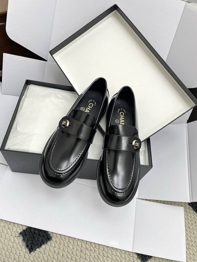 High-quality Chanel 25Ss loafers, perfect for autumn and winter. A must-have fro