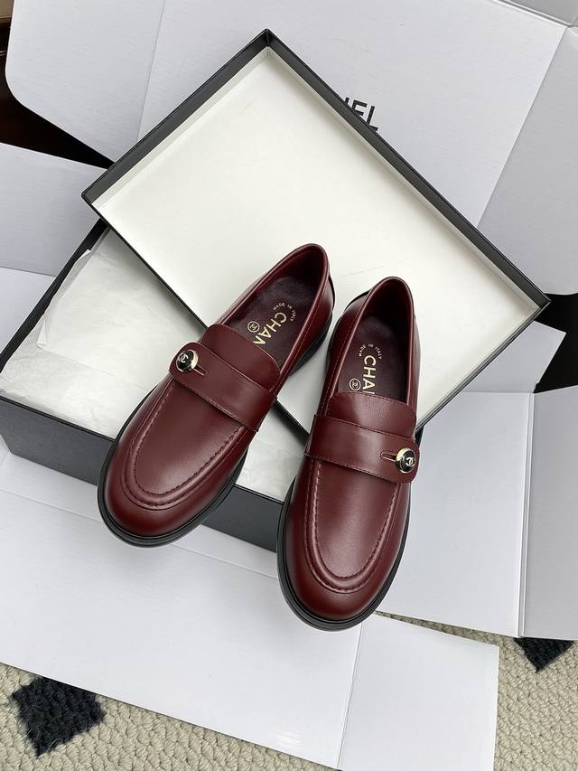 High-quality Chanel 25Ss loafers, perfect for autumn and winter. A must-have fro