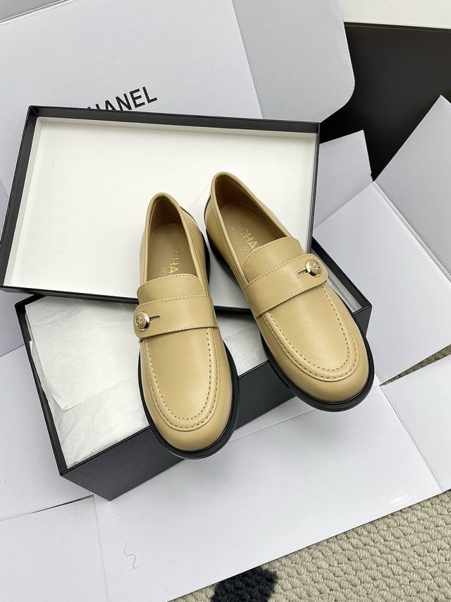 High-quality Chanel 25Ss loafers, perfect for autumn and winter. A must-have fro