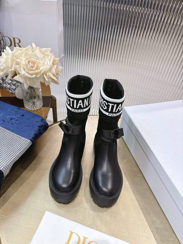 Dior 2025 Fall/Winter Retro Work Boots, Slip-on Elastic Sock Boots, Comfortable,