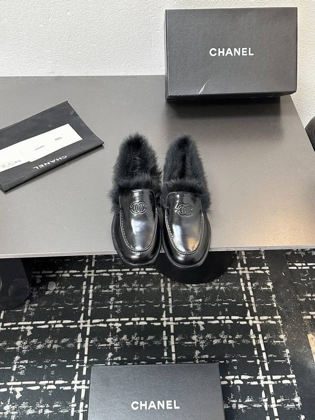 2025 Chanel Fall/Winter Must-Have Item!! Chanel Fall/Winter Heavy-Duty Hot Item