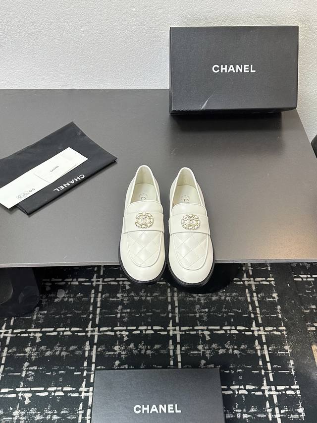 2025 Chanel Fall/Winter Must-Have Item!! Chanel Fall/Winter Heavy-Duty Hot Item