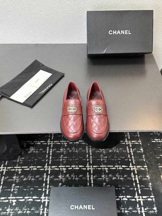 2025 Chanel Fall/Winter Must-Have Item!! Chanel Fall/Winter Heavy-Duty Hot Item