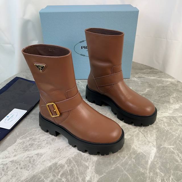 Leather, Suede 390 Latest model from P brand Upper: Imported full-grain cowhide,