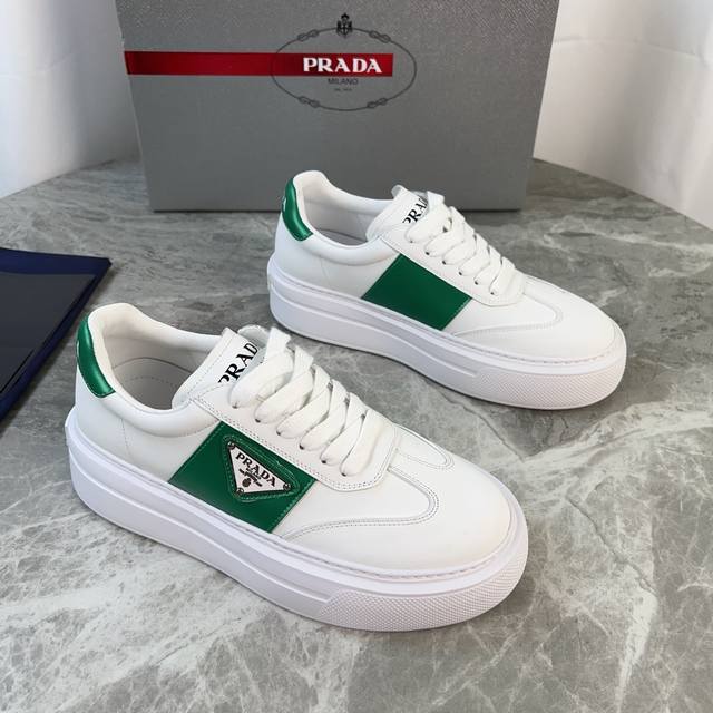 Latest P brand model. Outer: Silk cowhide. Lining: Super soft silk sheepskin. Pa