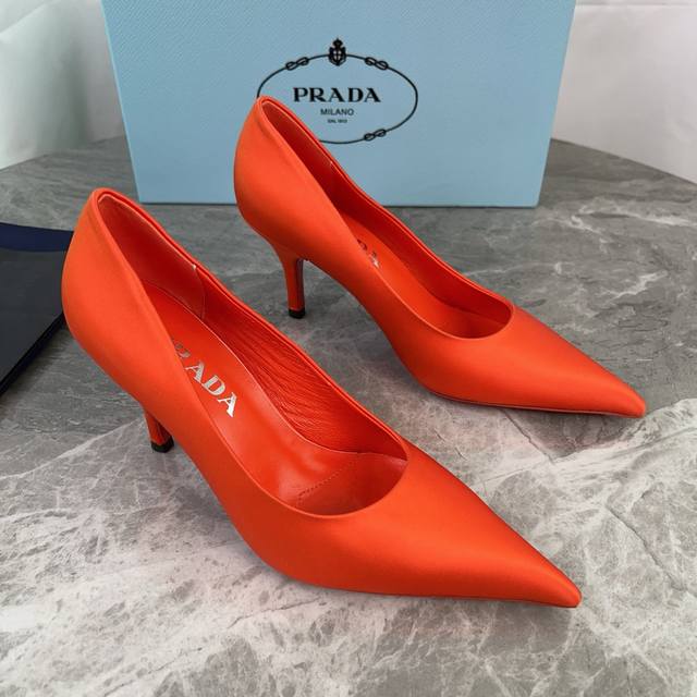 Latest top-tier version from P brand. Upper: Imported genuine silk satin. Lining