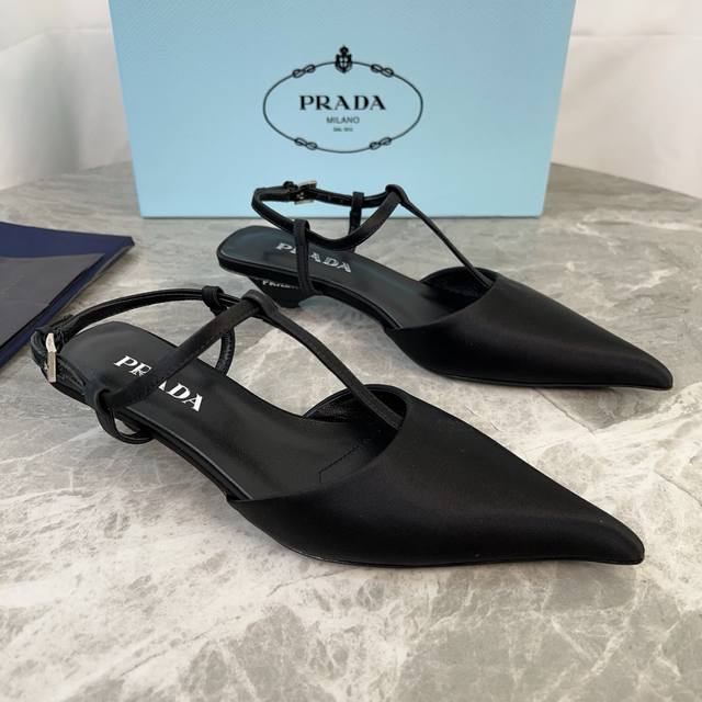 Latest top-tier version from P brand. Upper: Imported genuine silk satin. Lining